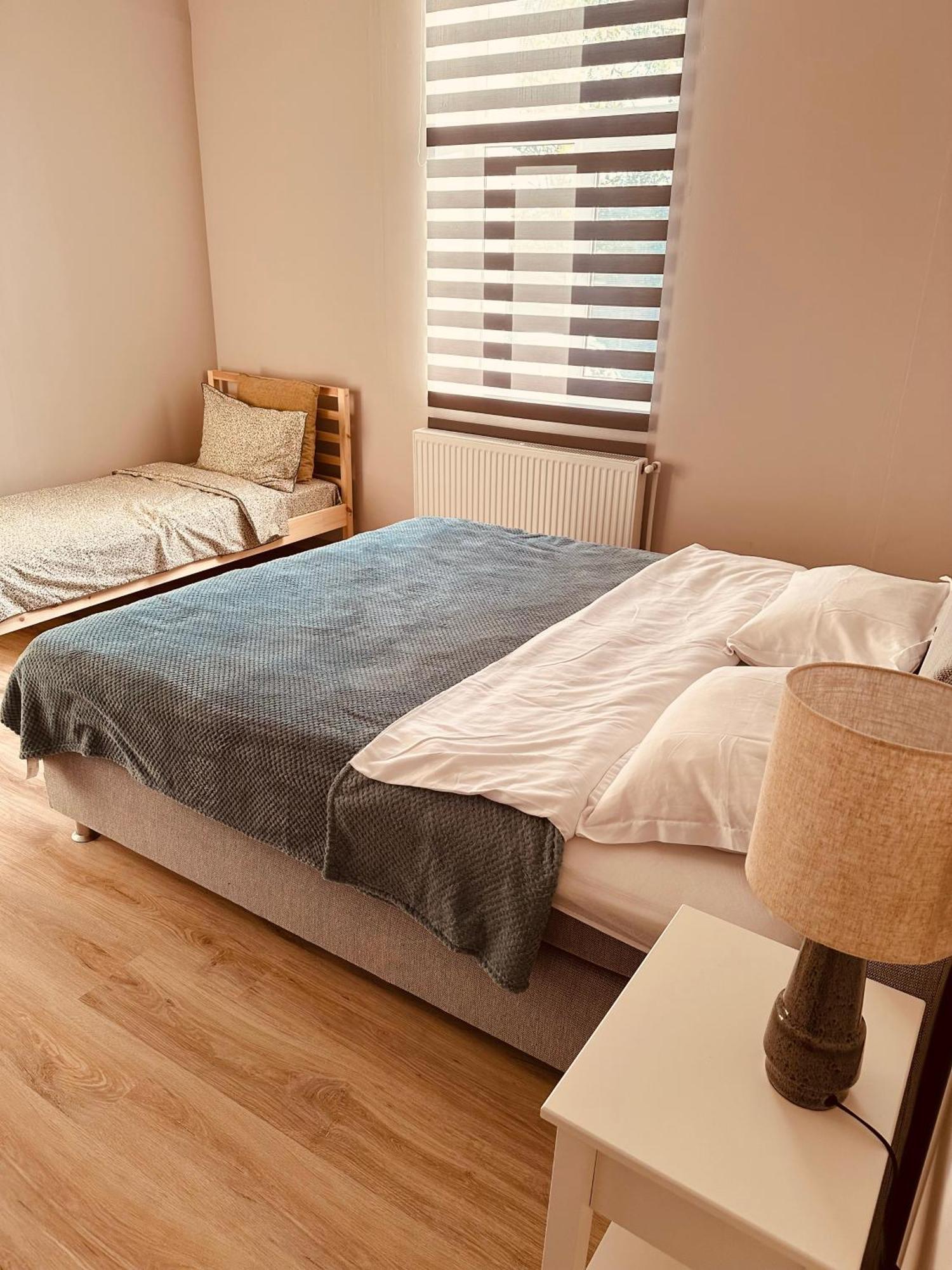 Bed & Breakfast Serbian House *